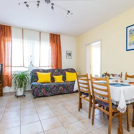 Apartment Zdenka Pula